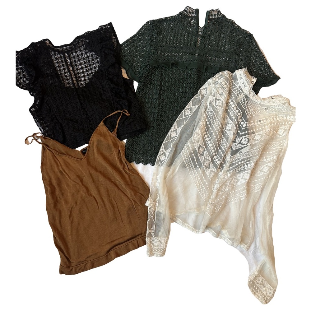 Bundle of 4 Zara and UO tops xs / s